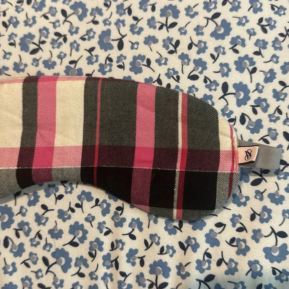 VS Sleeping Plaid Eye Mask